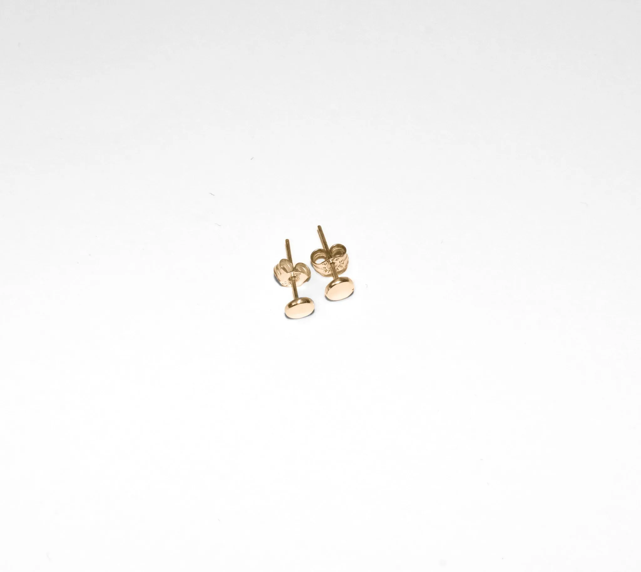 Buttons | Handmade 10k Yellow Gold Flat Disc Stud Earrings