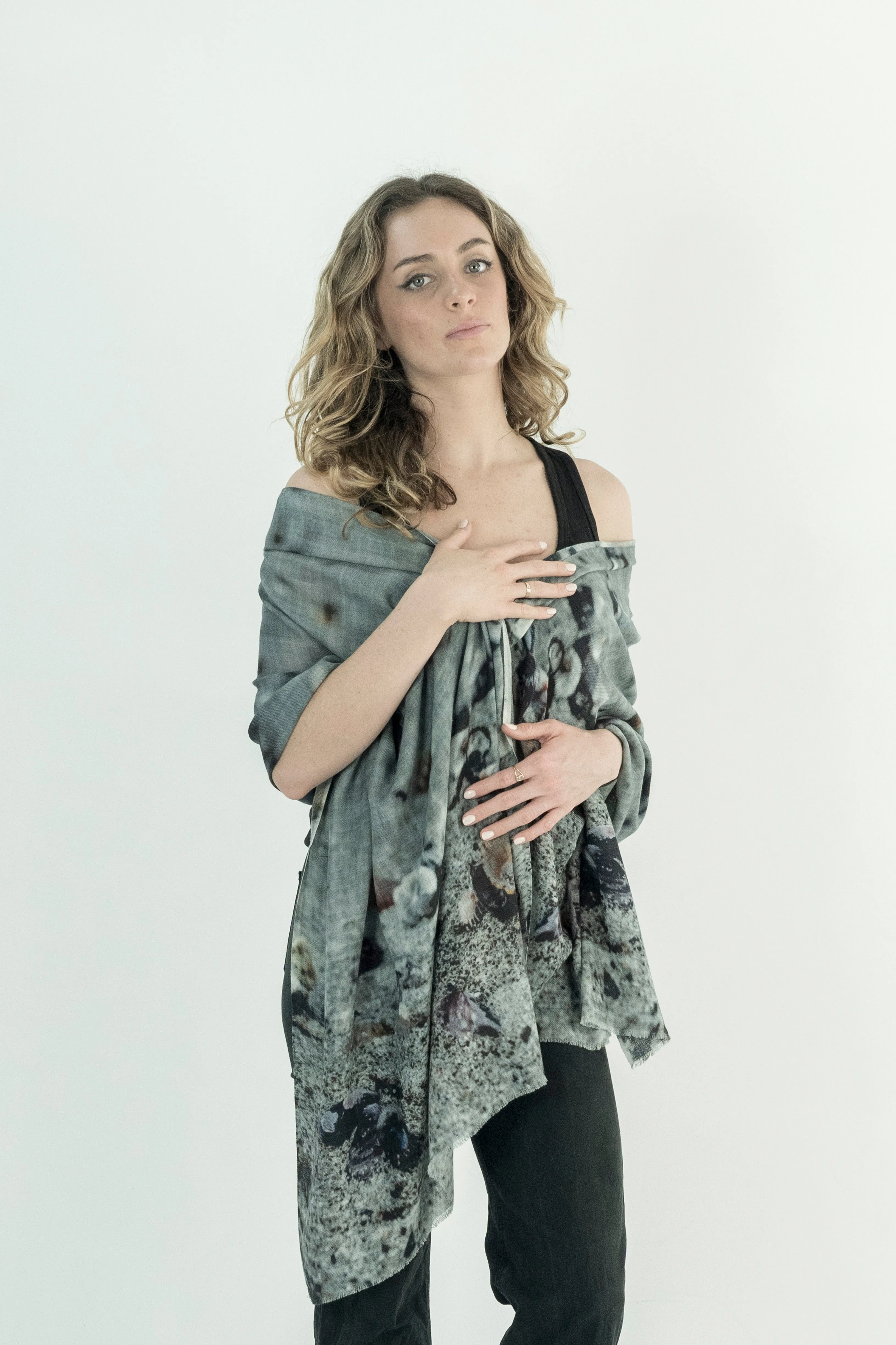 SEASHELLS WOOL & SILK SCARF