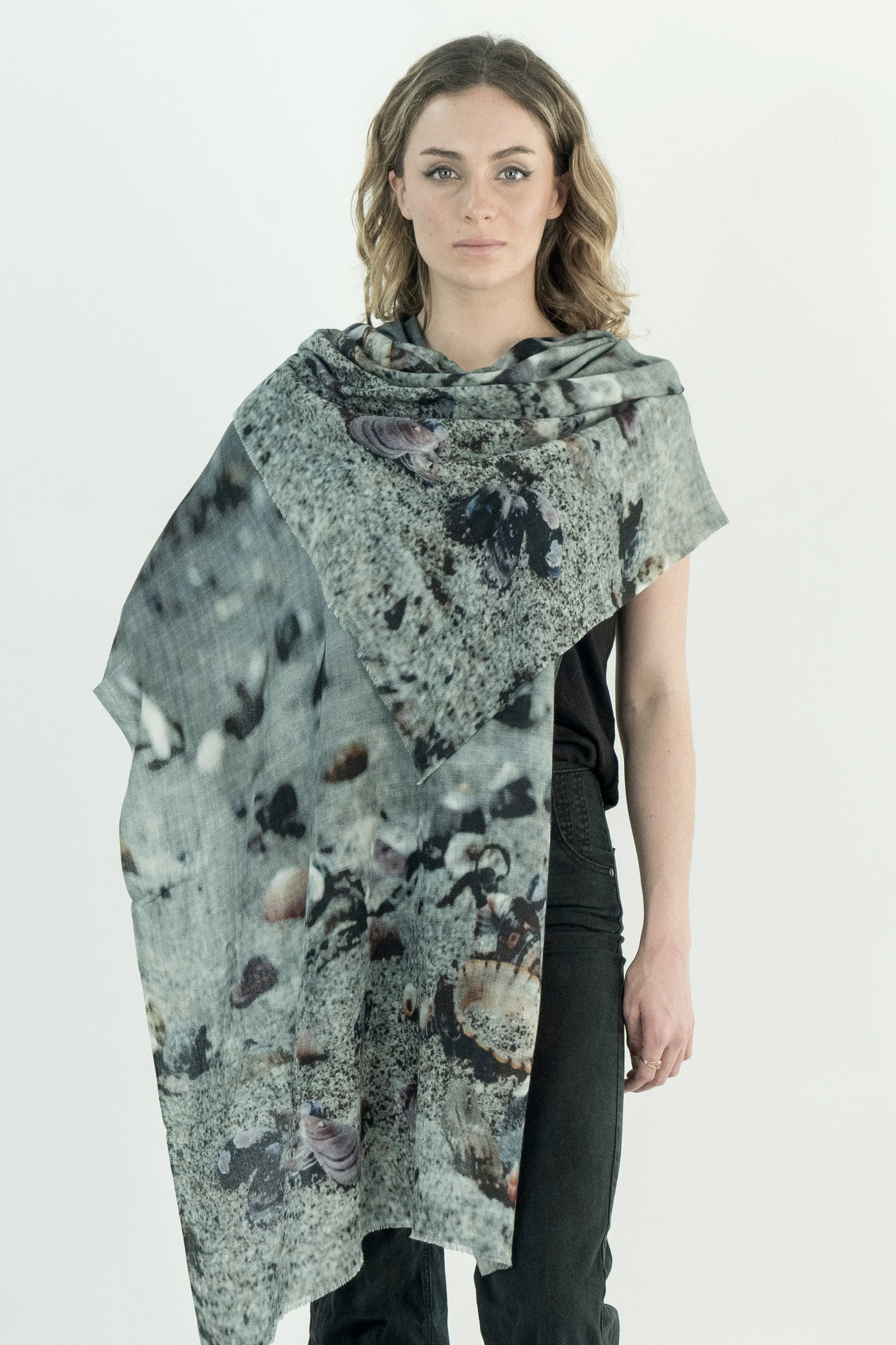 SEASHELLS WOOL & SILK SCARF